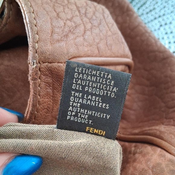 Fendi Tan Leather Shoulder Bag - Picture 10 of 13